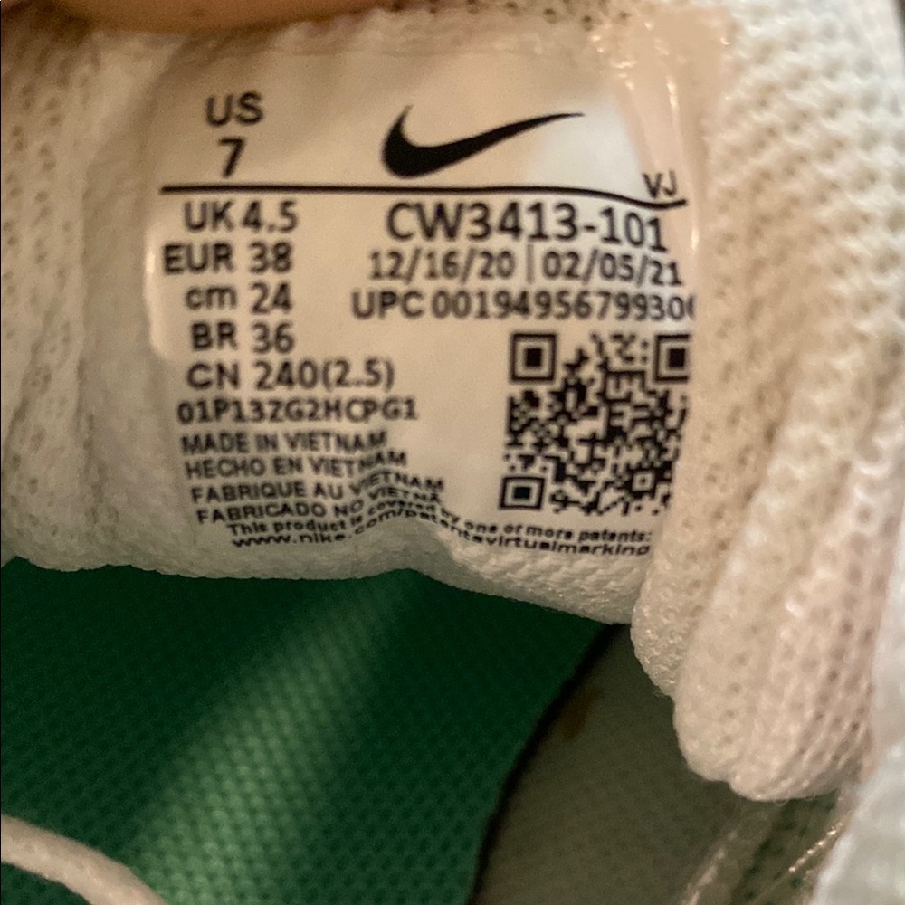 Nike Downshifter 11 ‘ White Signal Green’ - Picture 10 of 12